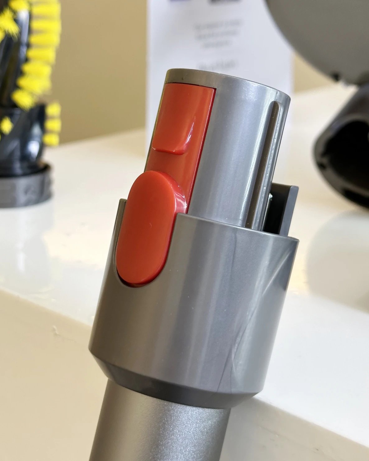 V15 Fluffy vacuum
