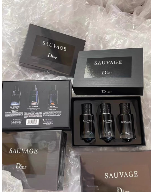 Sauvage (Eua de Toilette, Eua de Parfum, Parfum) 3ml