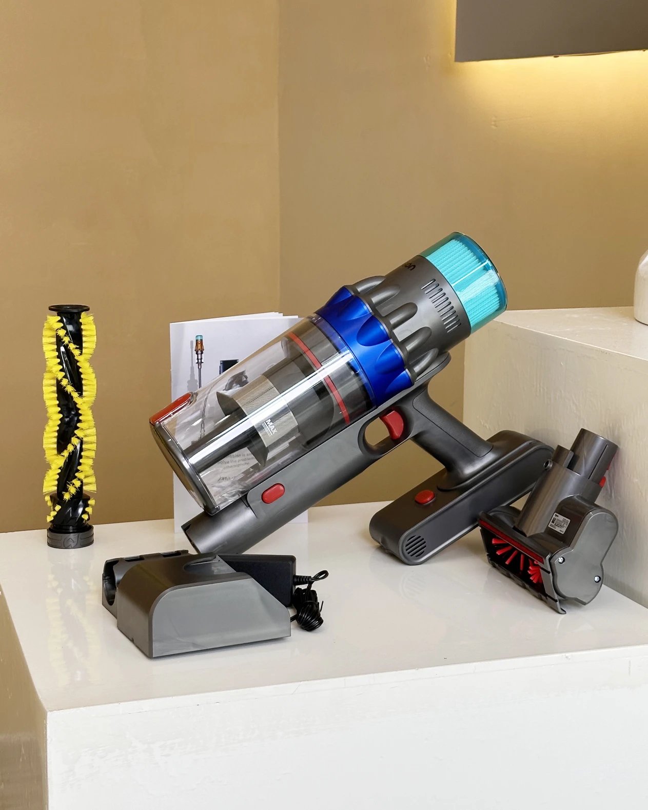 V15 Fluffy vacuum