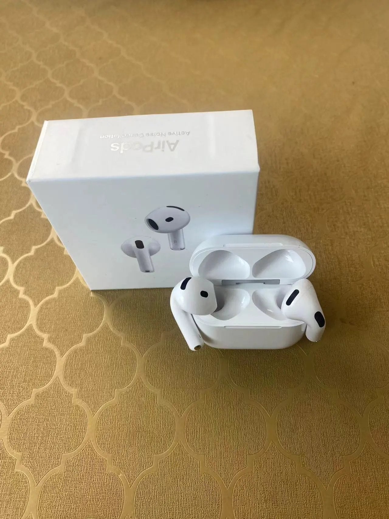 Airpods 4