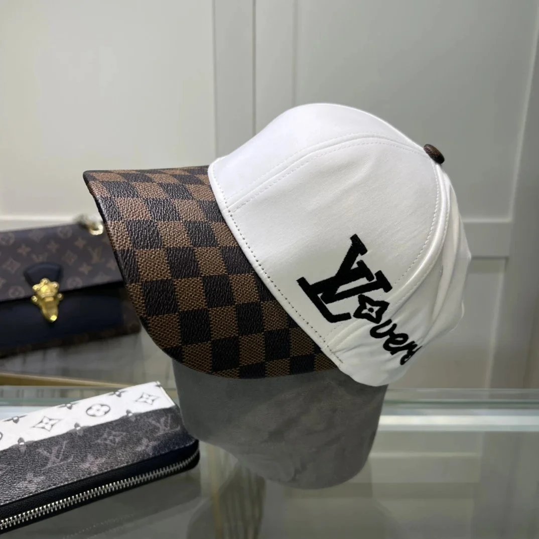 Louis Vuitton hat