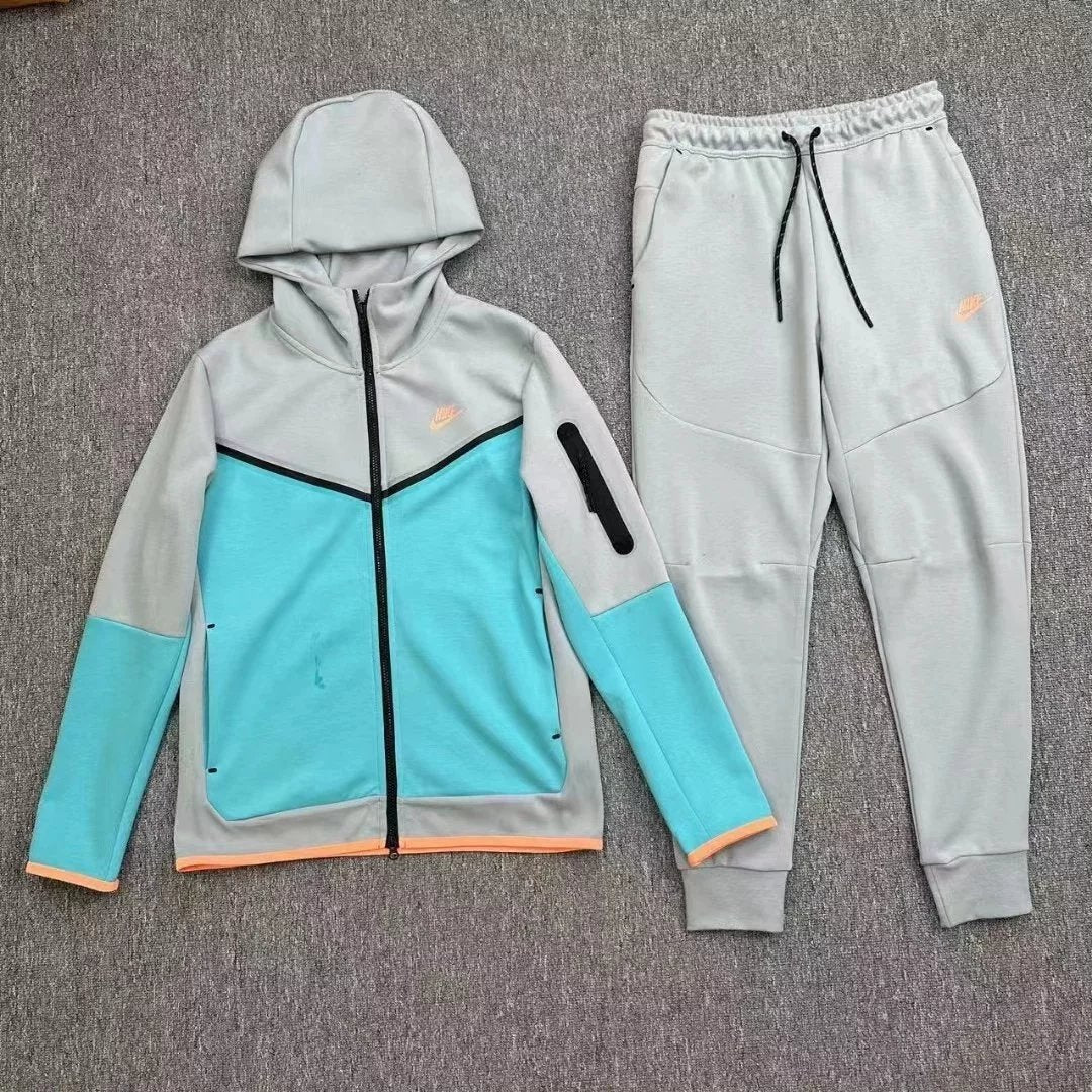 Nike Tech Fleece