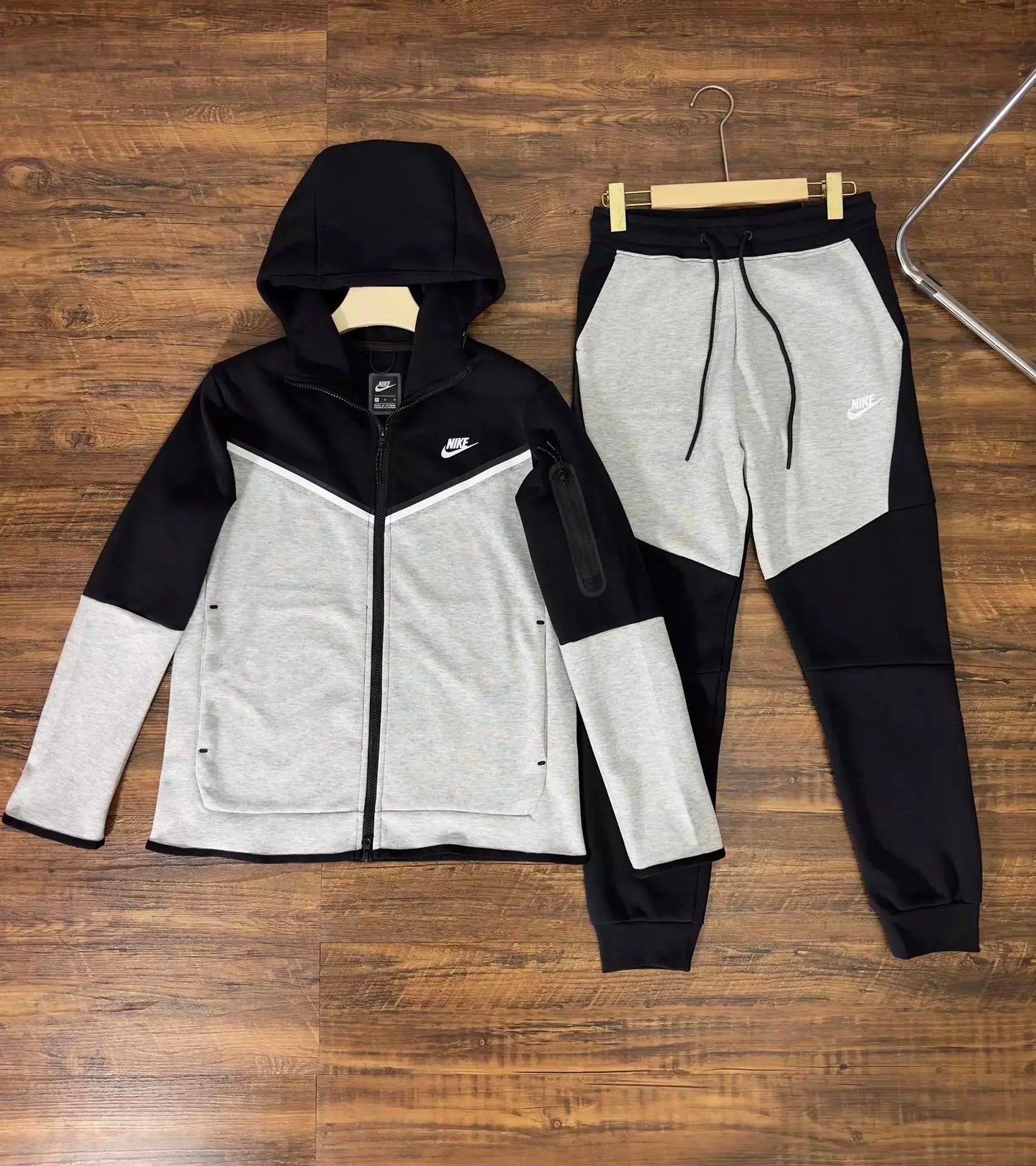 Nike Tech Fleece