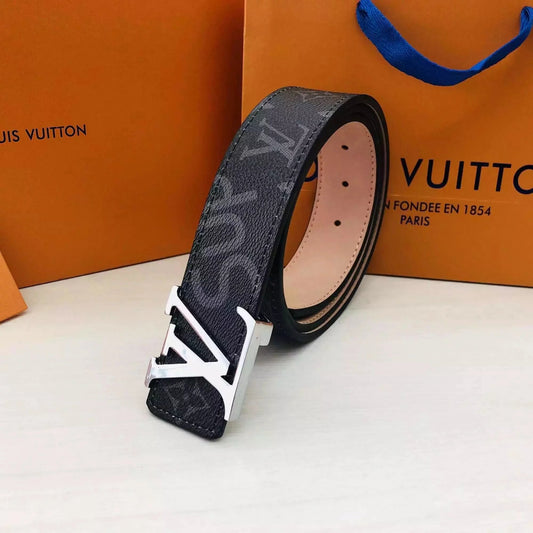 Louis Vuitton x Supreme belt