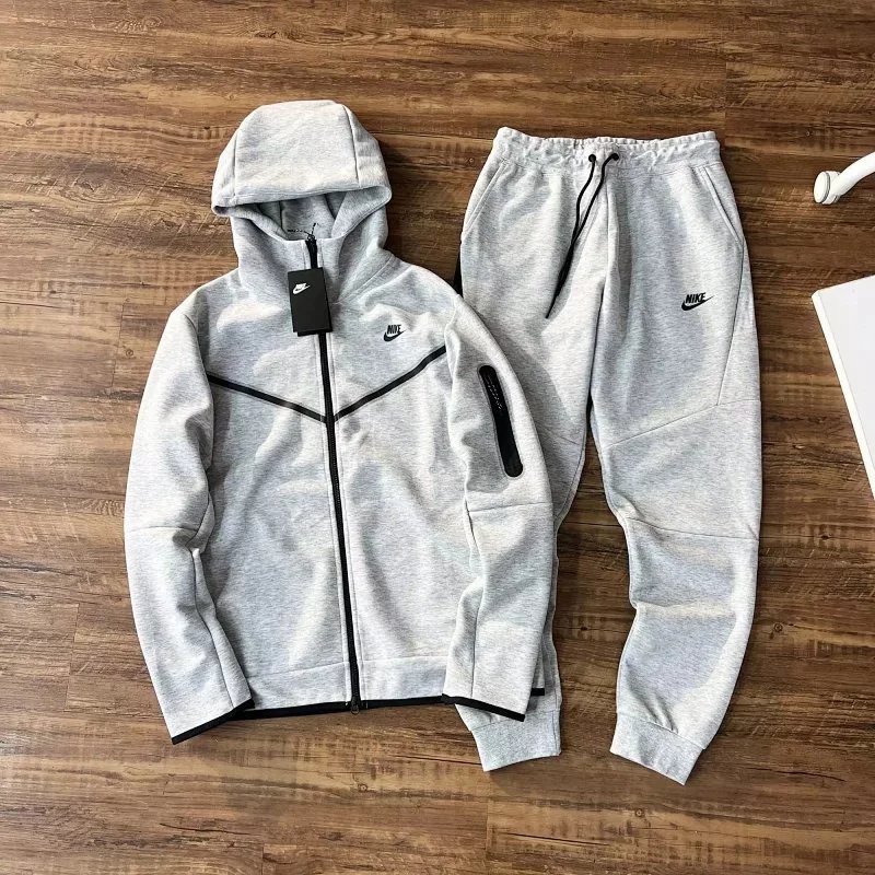 Nike Tech Fleece