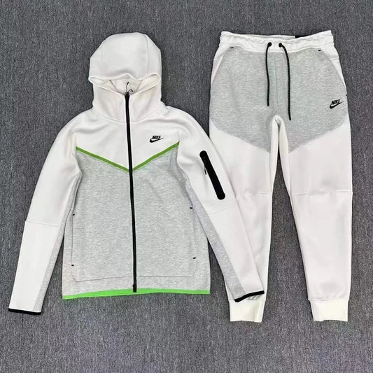 Nike Tech Fleece