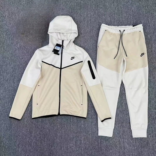 Nike Tech Fleece