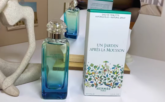 Un Jardin Después La Mousson Eua de Toilette
